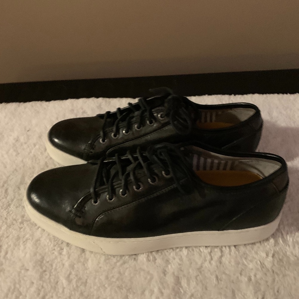 Sperry Gold Cup dress sneakers